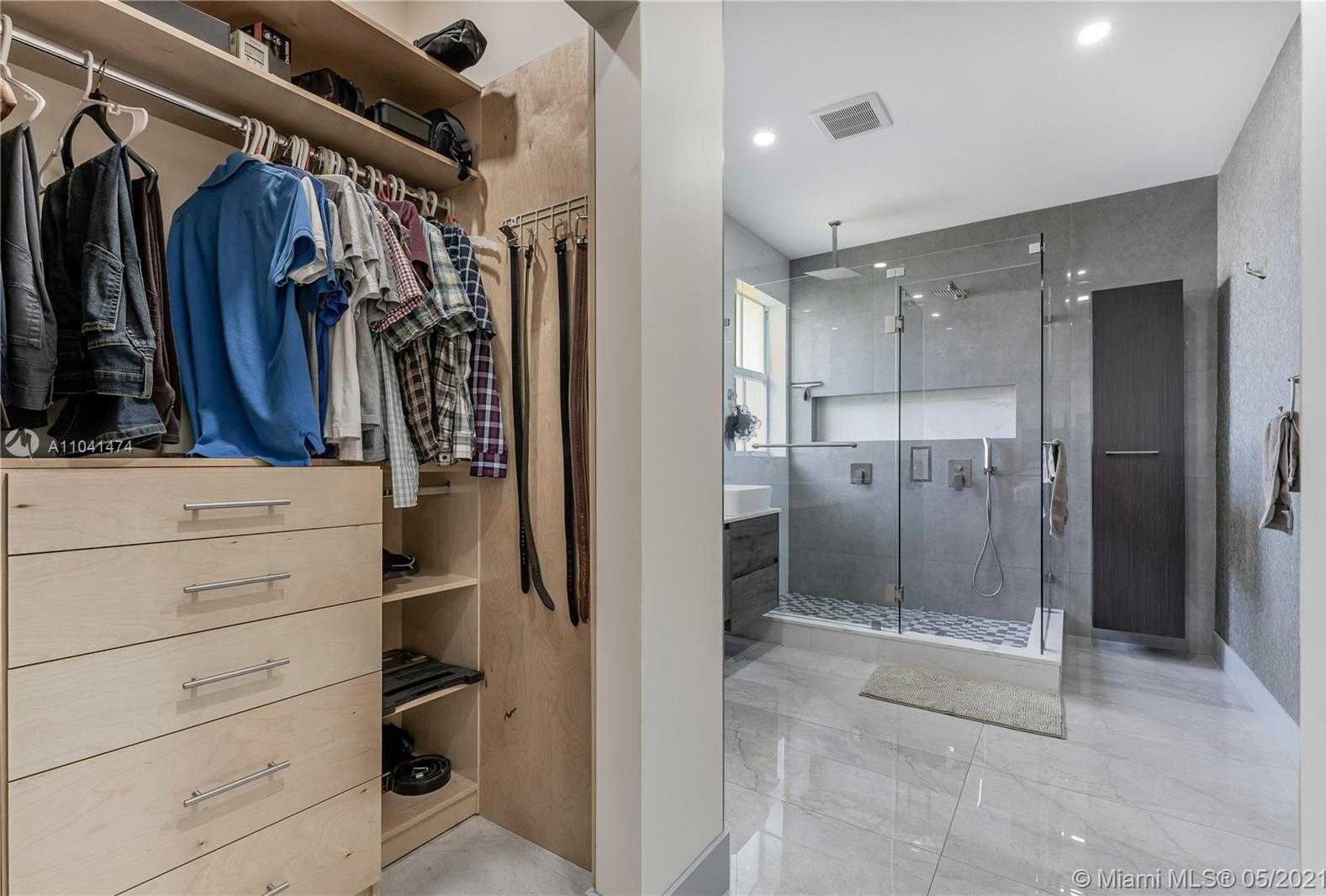 Small Image of 8368 NORTH WEST 114TH PATH, Doral Number 24
