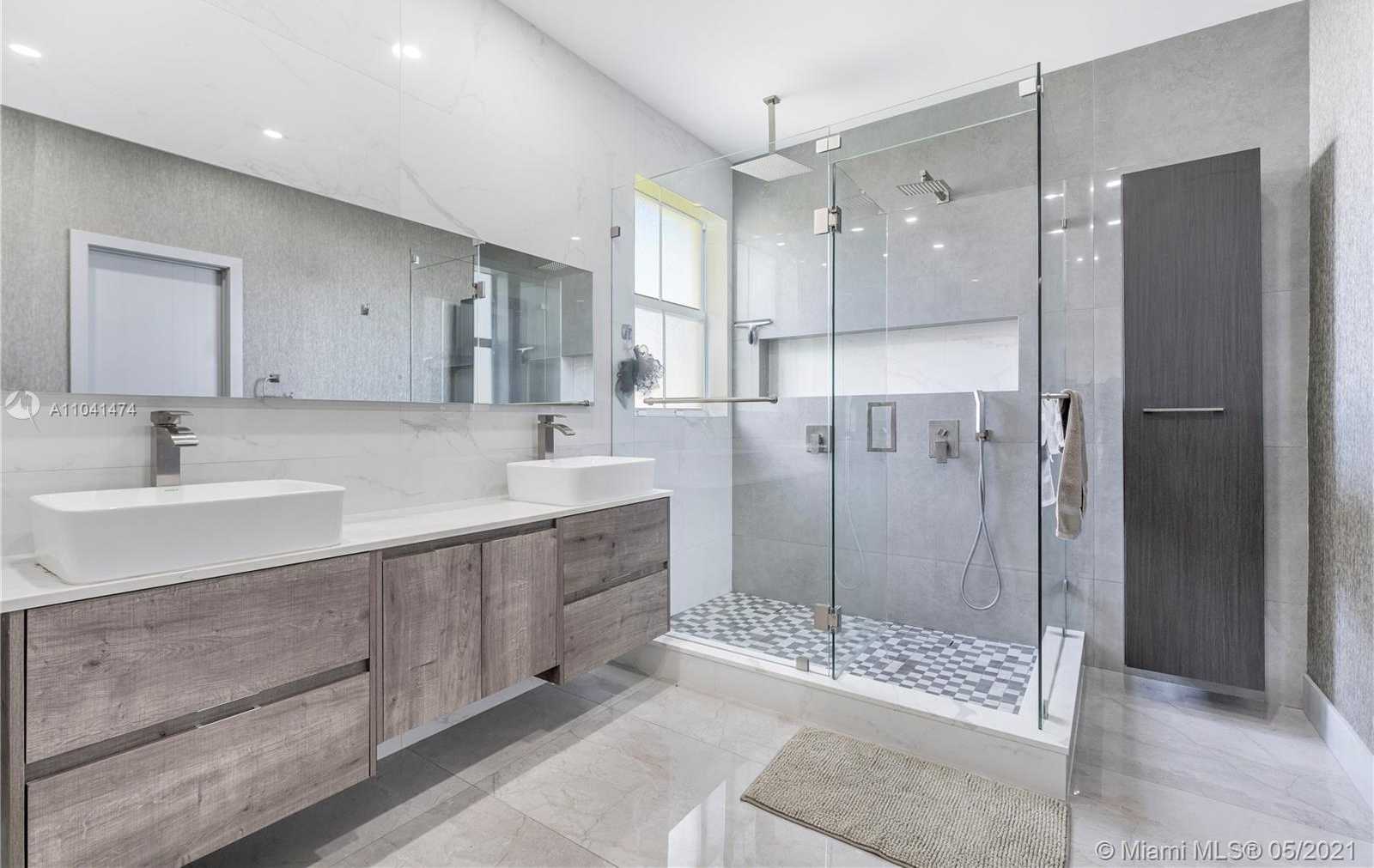 Small Image of 8368 NORTH WEST 114TH PATH, Doral Number 26