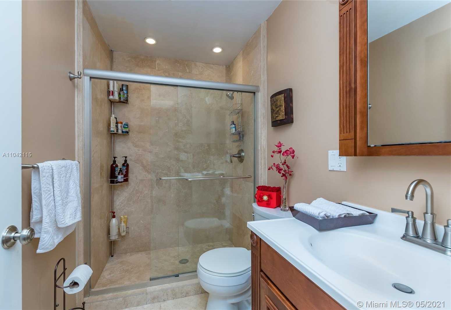 Small Image of 10387 NORTH WEST 43RD TER, Doral Number 9