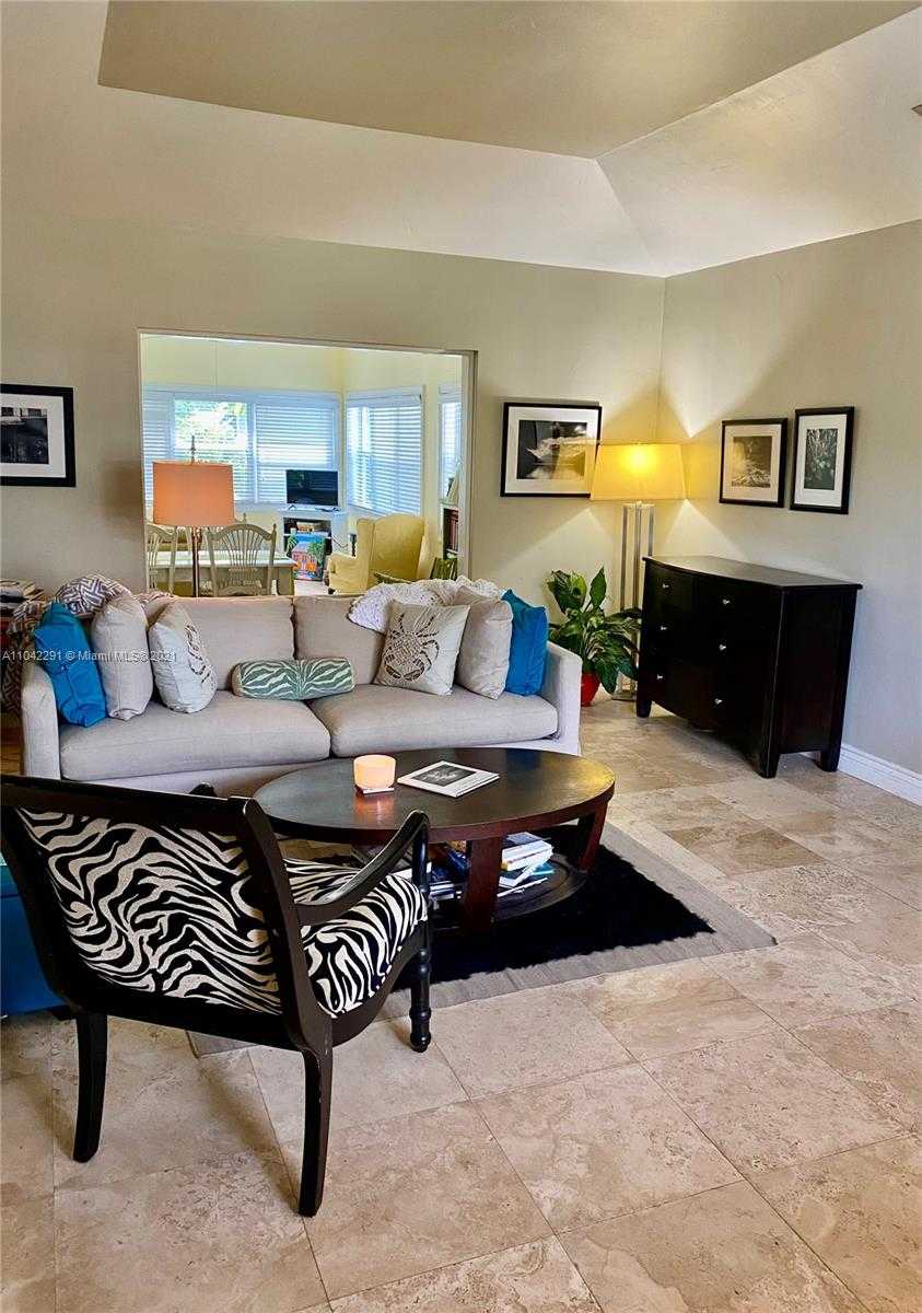 Small Image of 9139 NORTH EAST 10TH AVE, Miami Shores Number 2