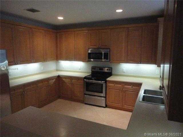 Small Image of 1425 CROSSBILL CT, Weston Number 2