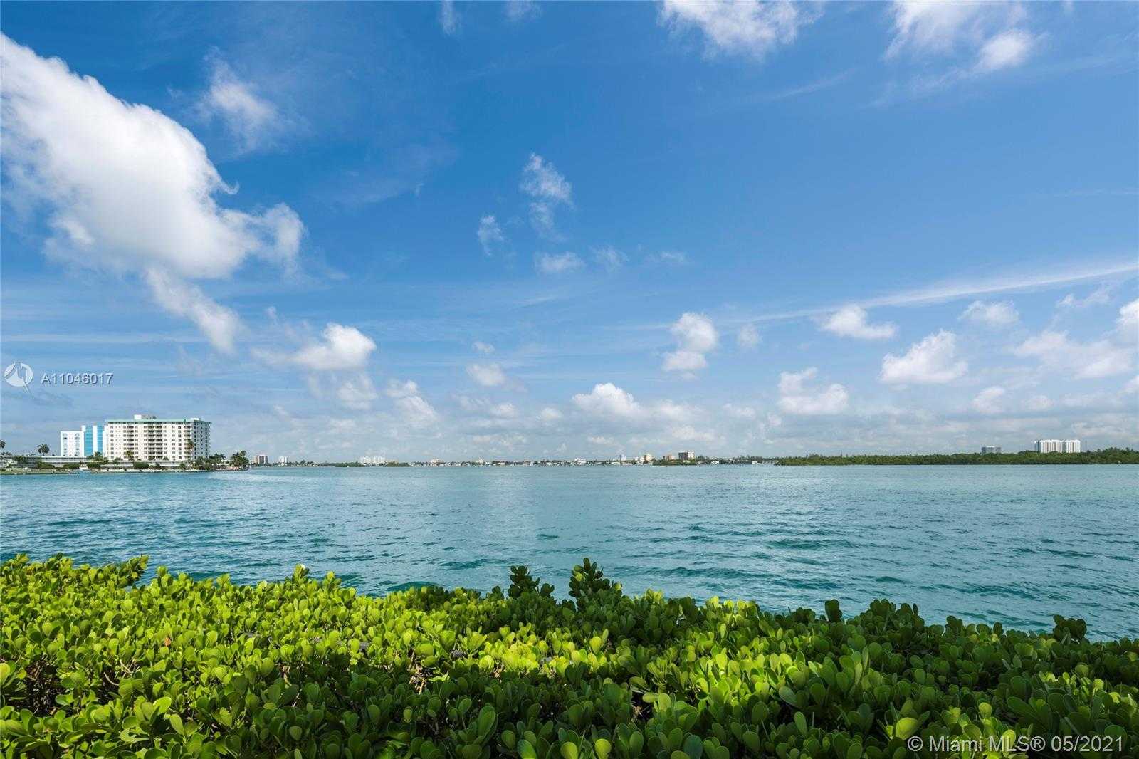 Small Image of 216 BAL BAY DR, Bal Harbour Number 2
