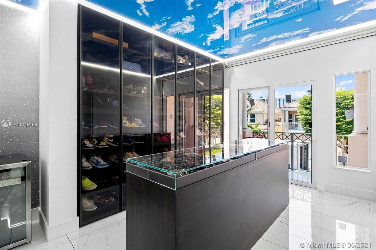 Small Image of 3710 NORTH EAST 208TH TER, Aventura Number 21