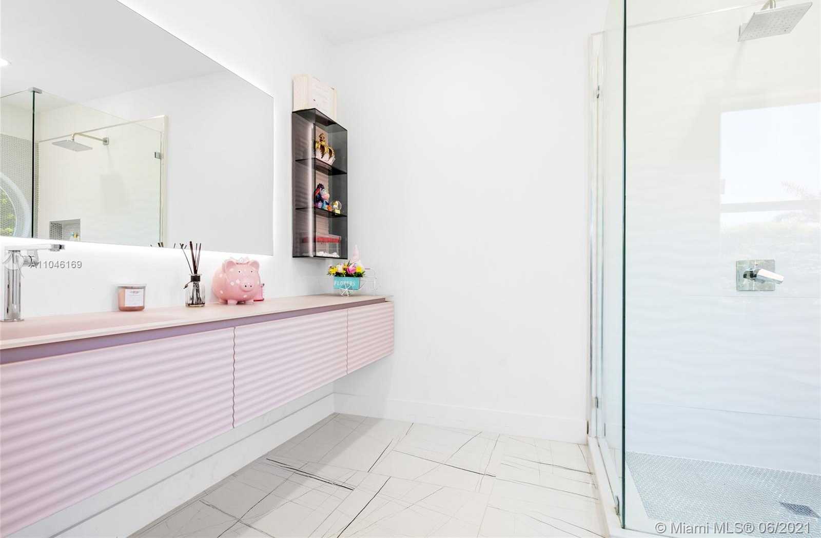 Small Image of 3710 NORTH EAST 208TH TER, Aventura Number 29