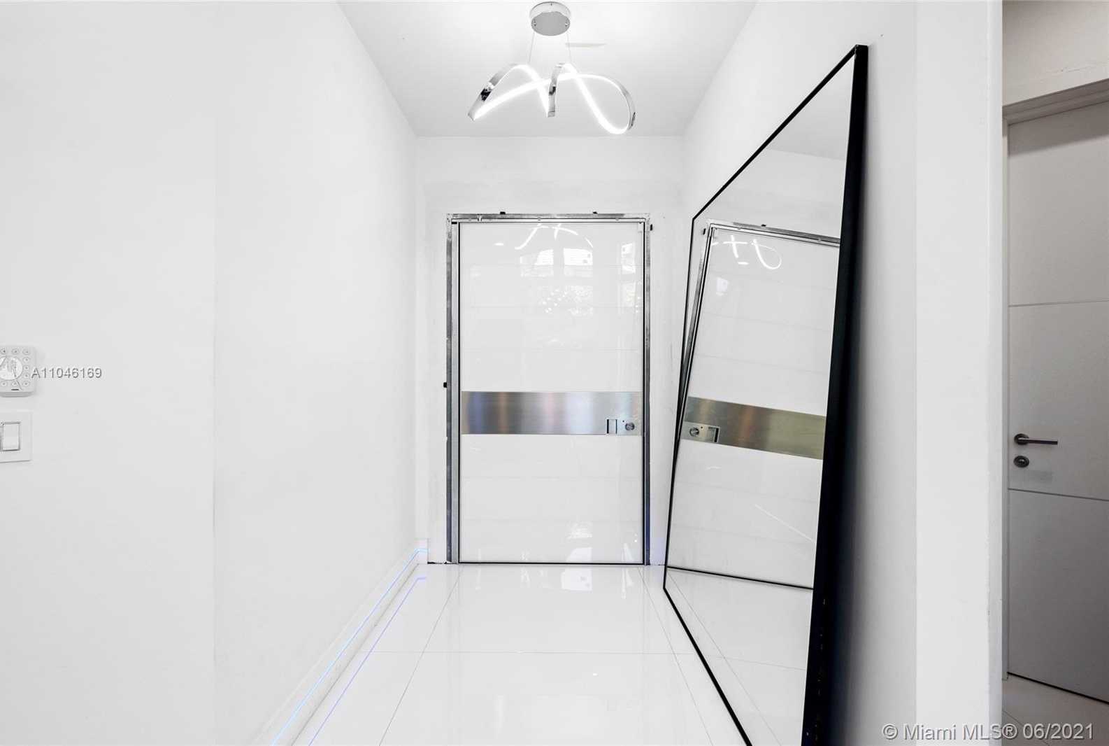Small Image of 3710 NORTH EAST 208TH TER, Aventura Number 32