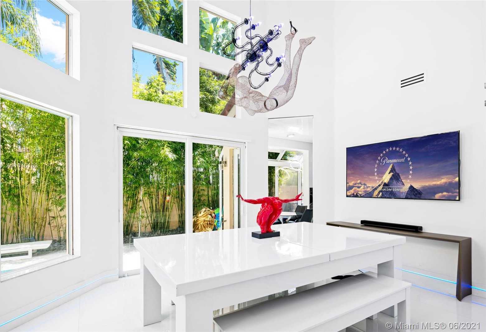 Small Image of 3710 NORTH EAST 208TH TER, Aventura Number 5