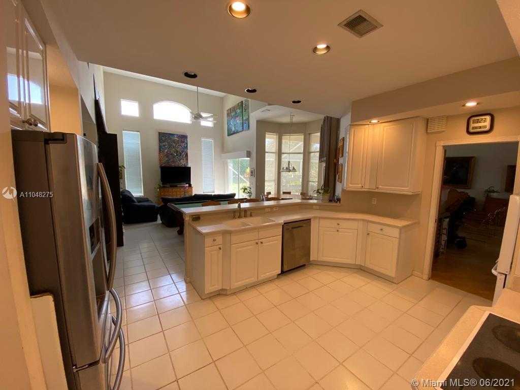 Small Image of 20178 PALM ISLAND DR, Boca Raton Number 11