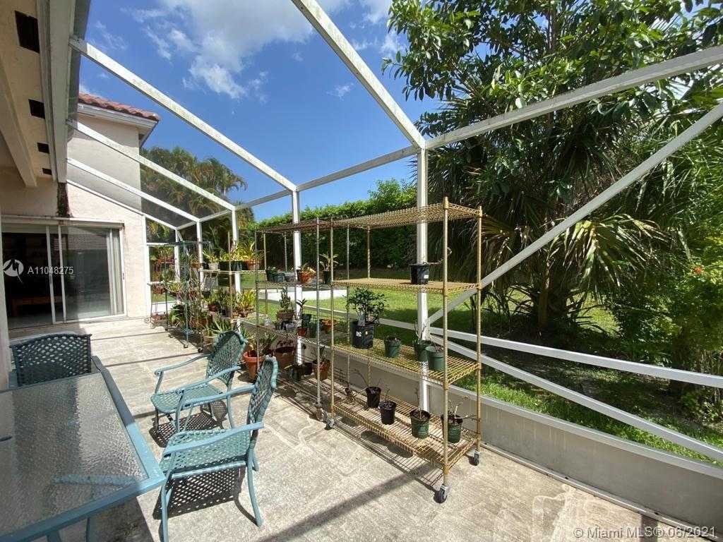 Small Image of 20178 PALM ISLAND DR, Boca Raton Number 14