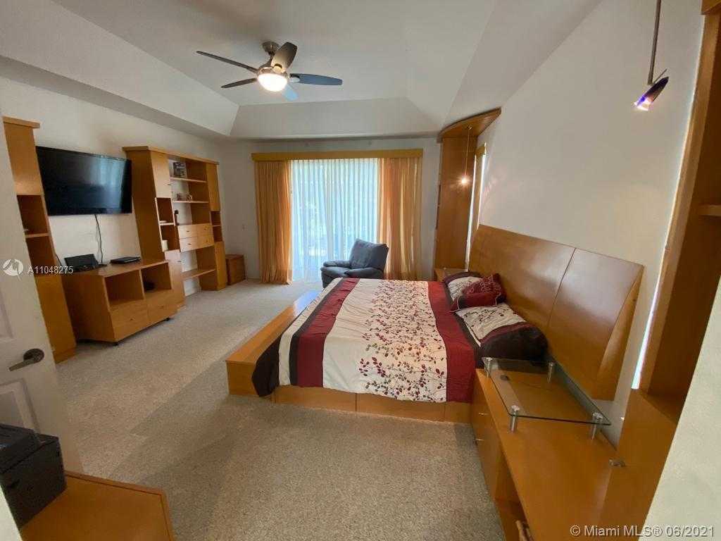 Small Image of 20178 PALM ISLAND DR, Boca Raton Number 16