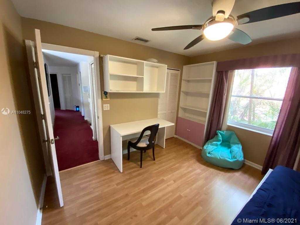 Small Image of 20178 PALM ISLAND DR, Boca Raton Number 23