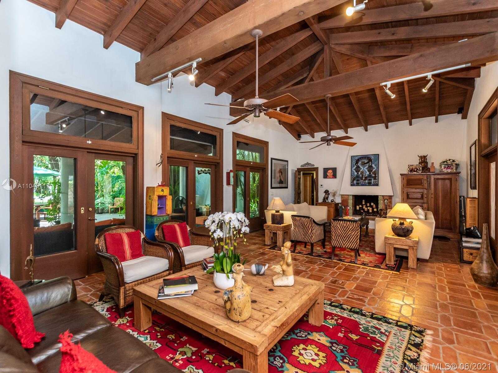 Small Image of 2811 EMATHLA ST, Miami Number 12