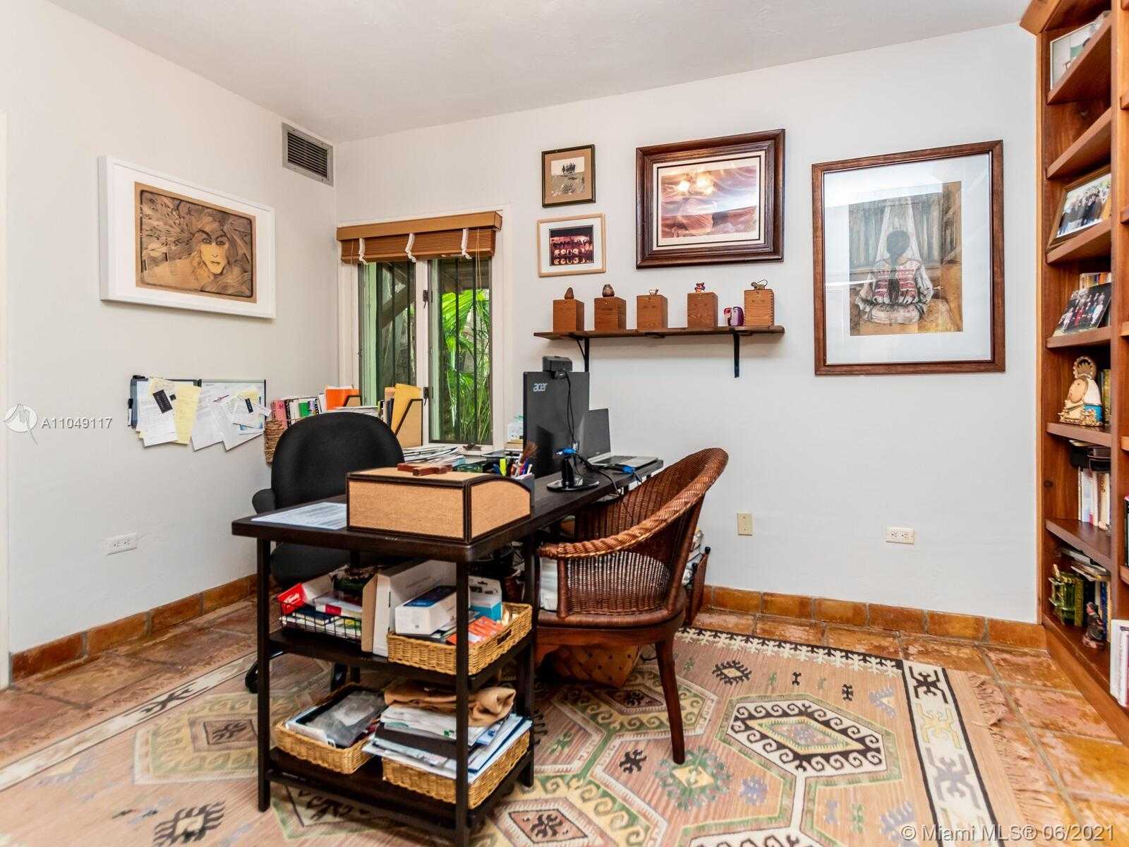 Small Image of 2811 EMATHLA ST, Miami Number 59