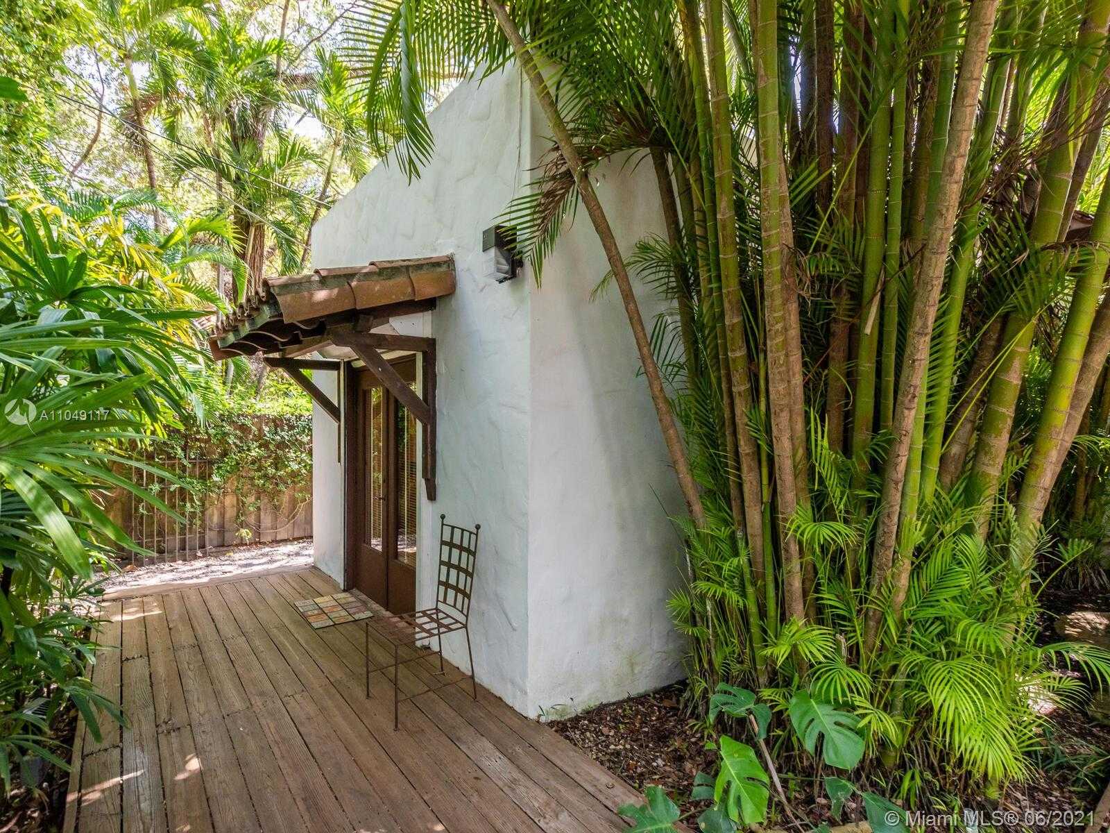 Small Image of 2811 EMATHLA ST, Miami Number 72