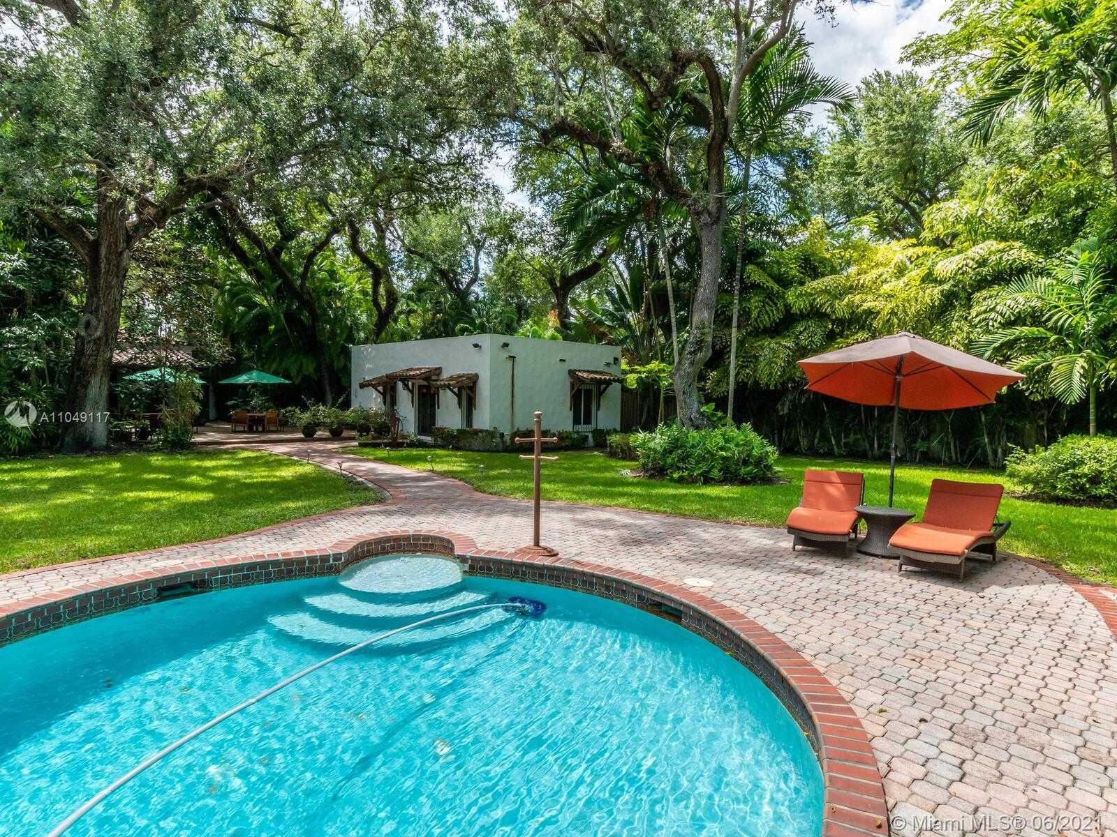 Small Image of 2811 EMATHLA ST, Miami Number 79