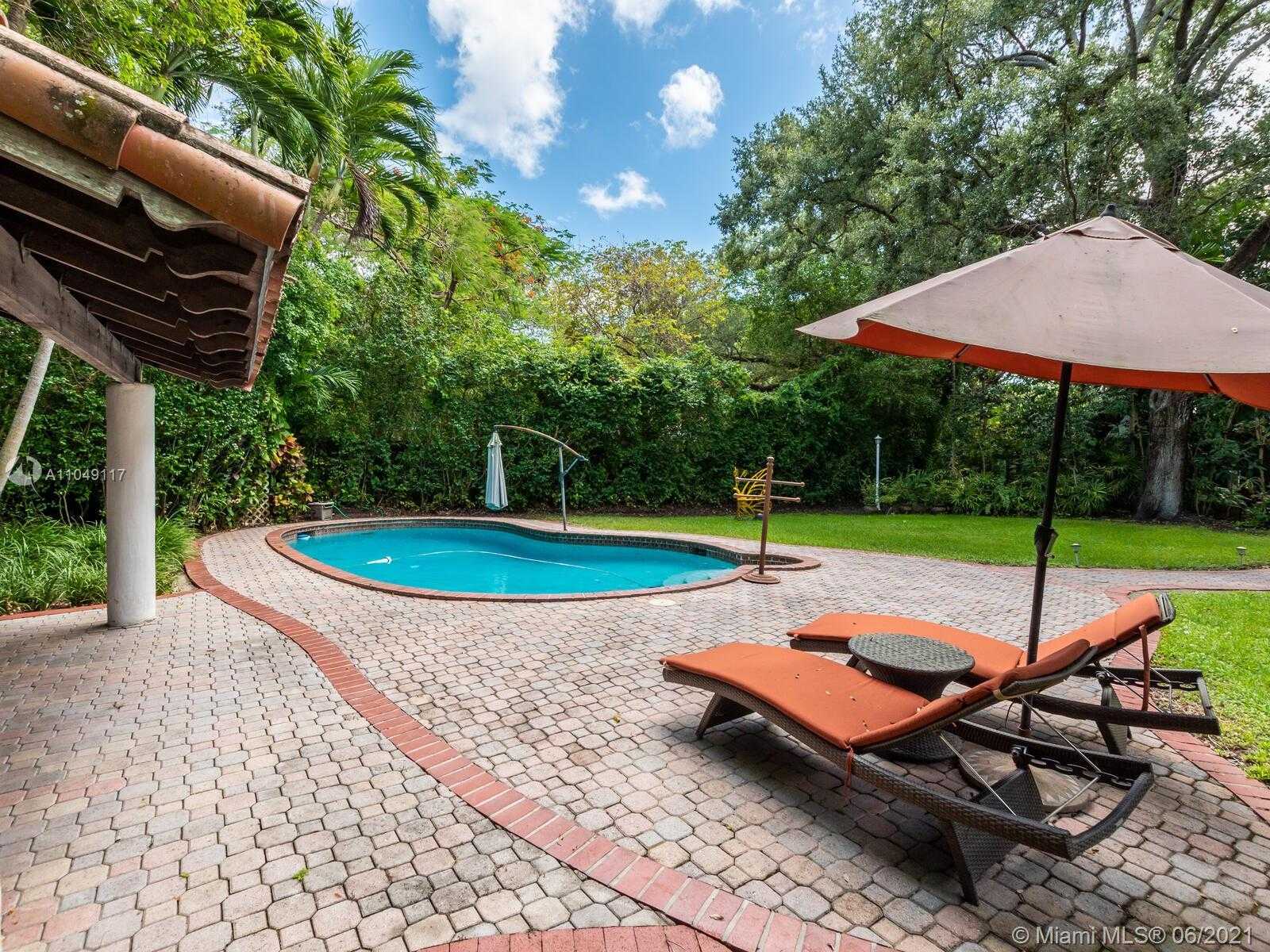 Small Image of 2811 EMATHLA ST, Miami Number 82