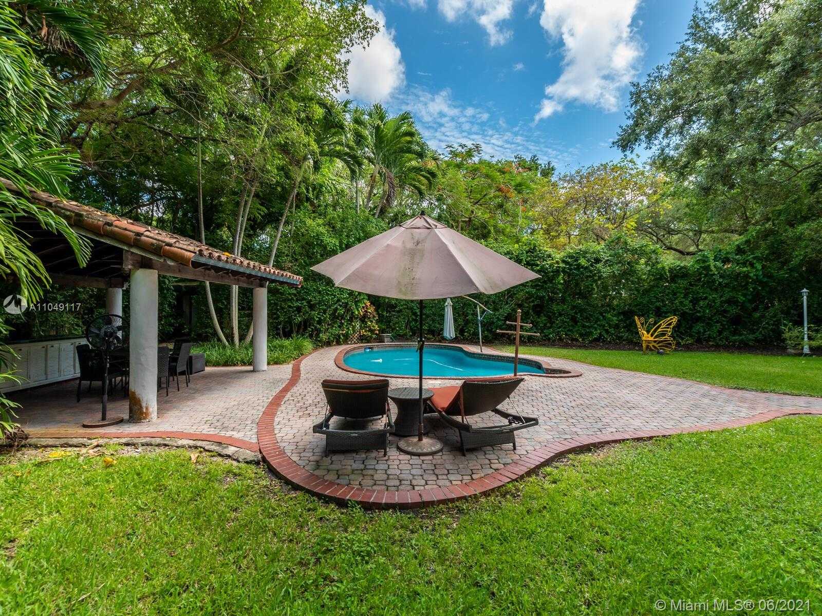 Small Image of 2811 EMATHLA ST, Miami Number 84
