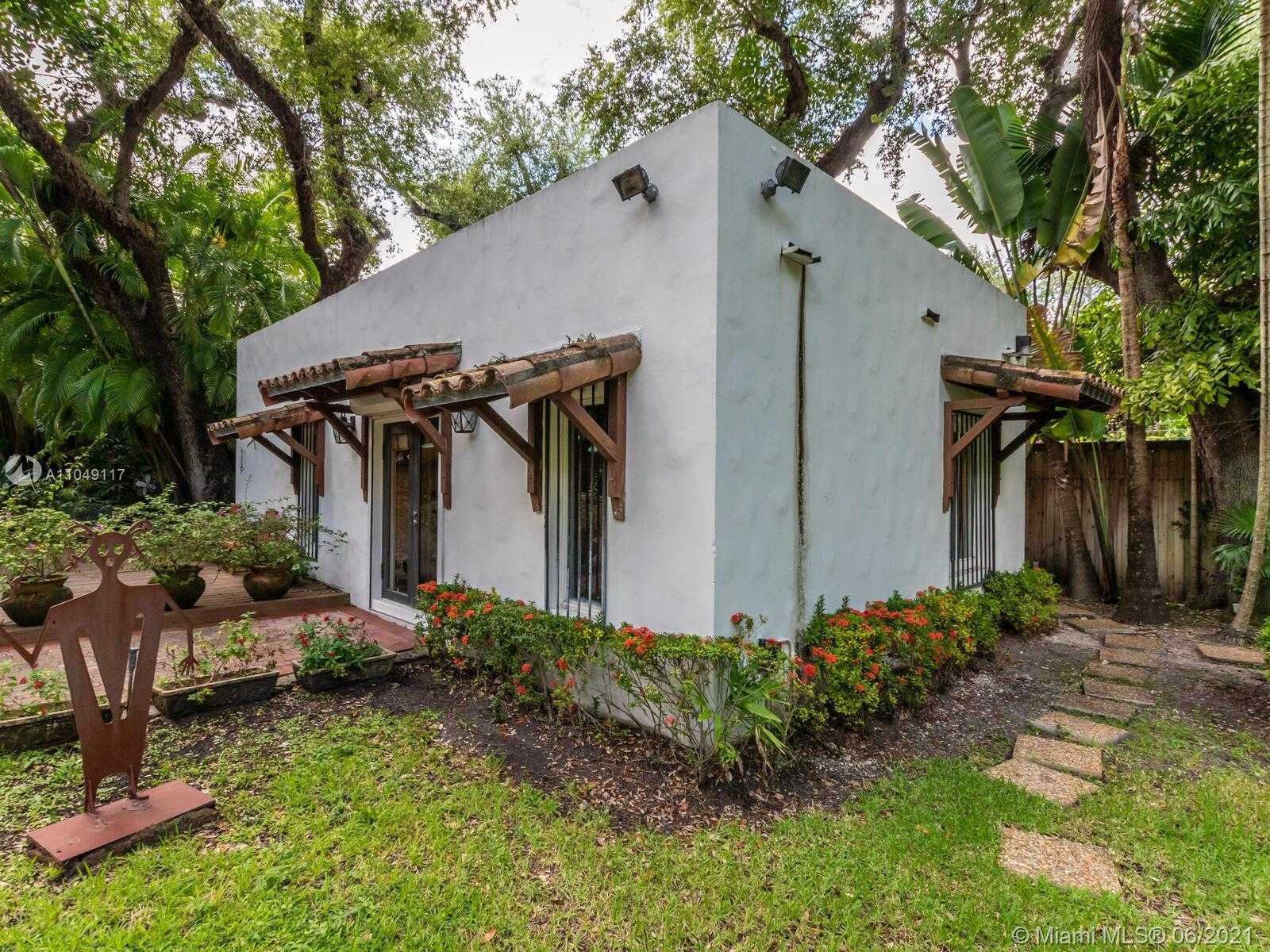 Small Image of 2811 EMATHLA ST, Miami Number 86