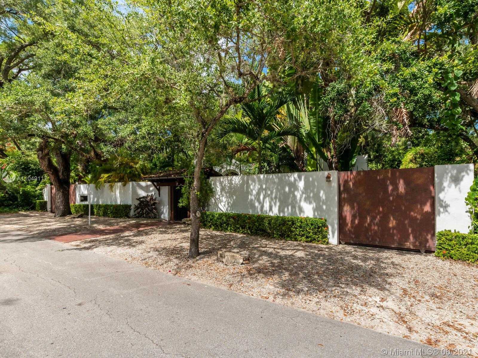 Small Image of 2811 EMATHLA ST, Miami Number 92