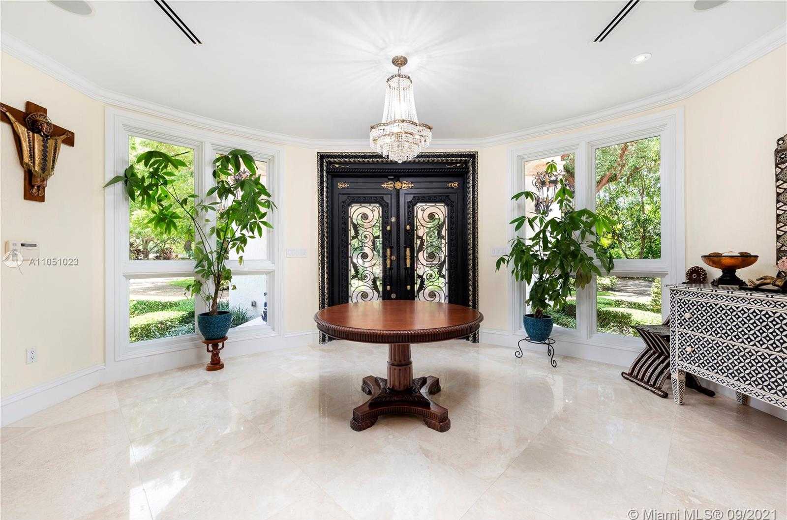 Small Image of 9400 OLD CUTLER RD, Coral Gables Number 14