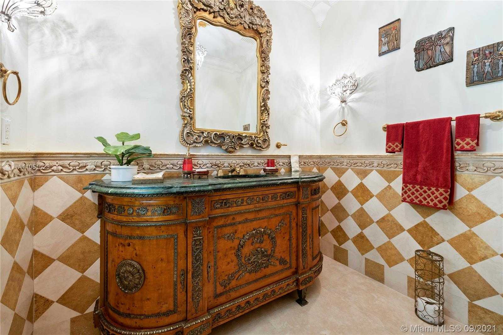 Small Image of 9400 OLD CUTLER RD, Coral Gables Number 18