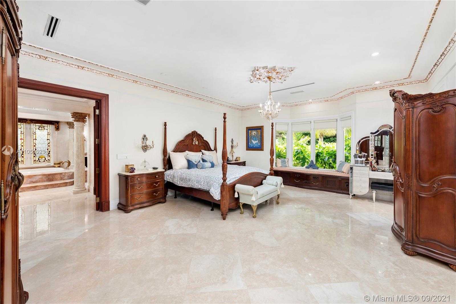 Small Image of 9400 OLD CUTLER RD, Coral Gables Number 26