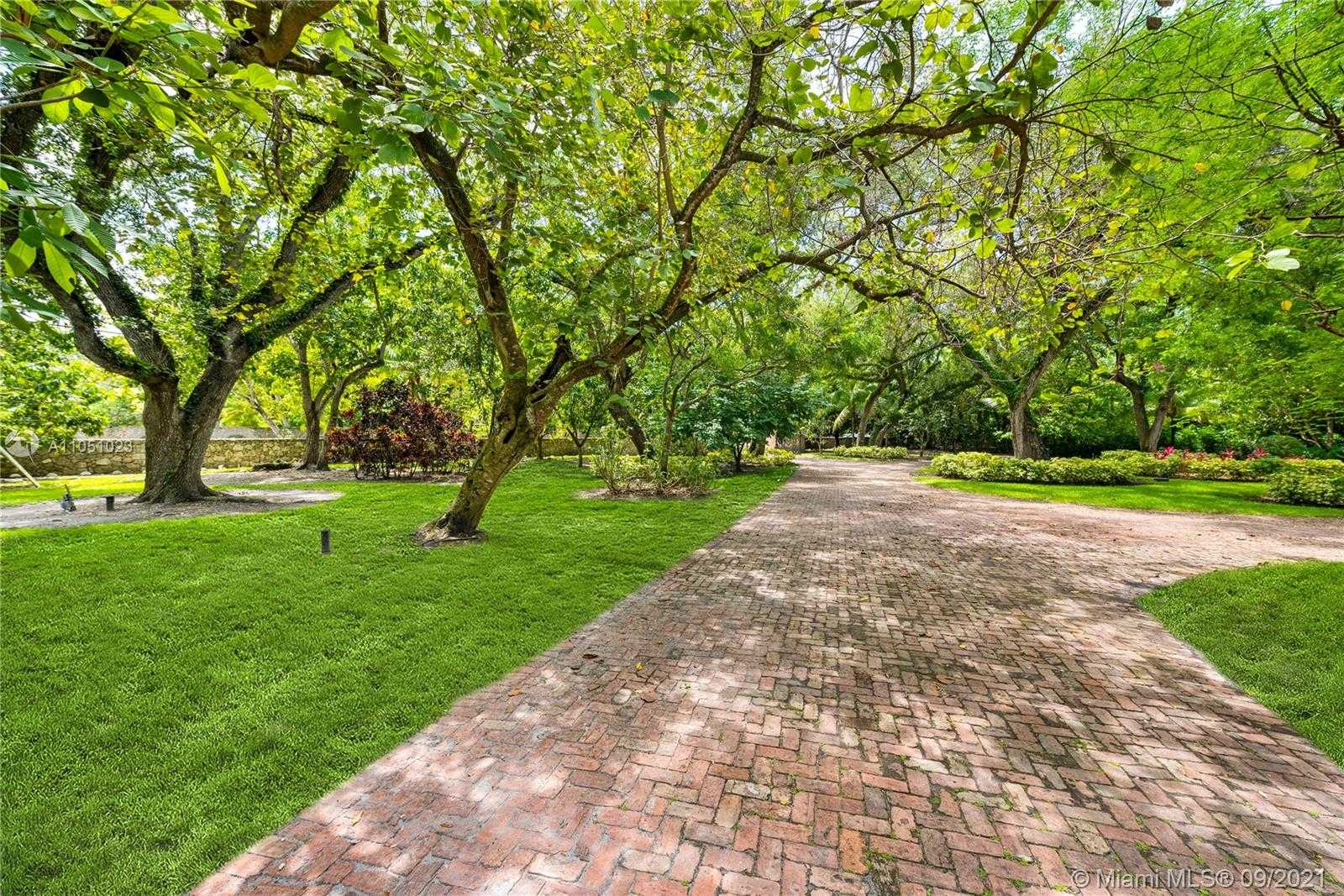 Small Image of 9400 OLD CUTLER RD, Coral Gables Number 51