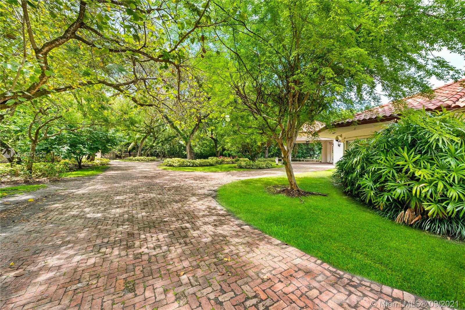 Small Image of 9400 OLD CUTLER RD, Coral Gables Number 52