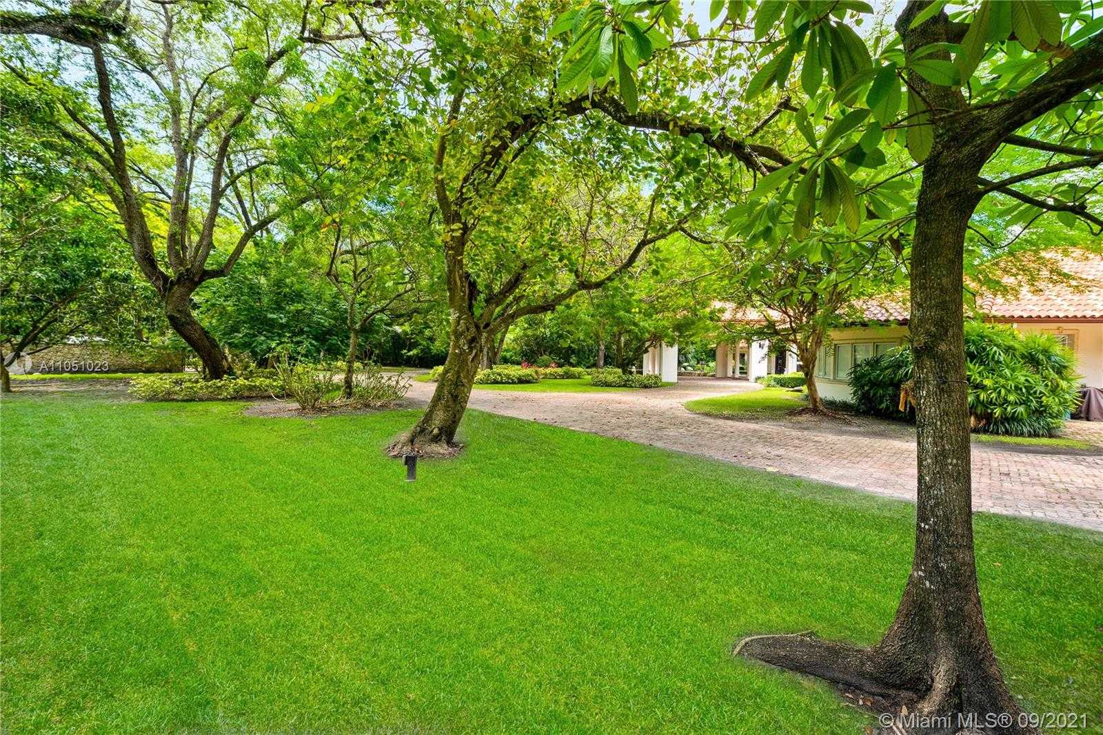 Small Image of 9400 OLD CUTLER RD, Coral Gables Number 53