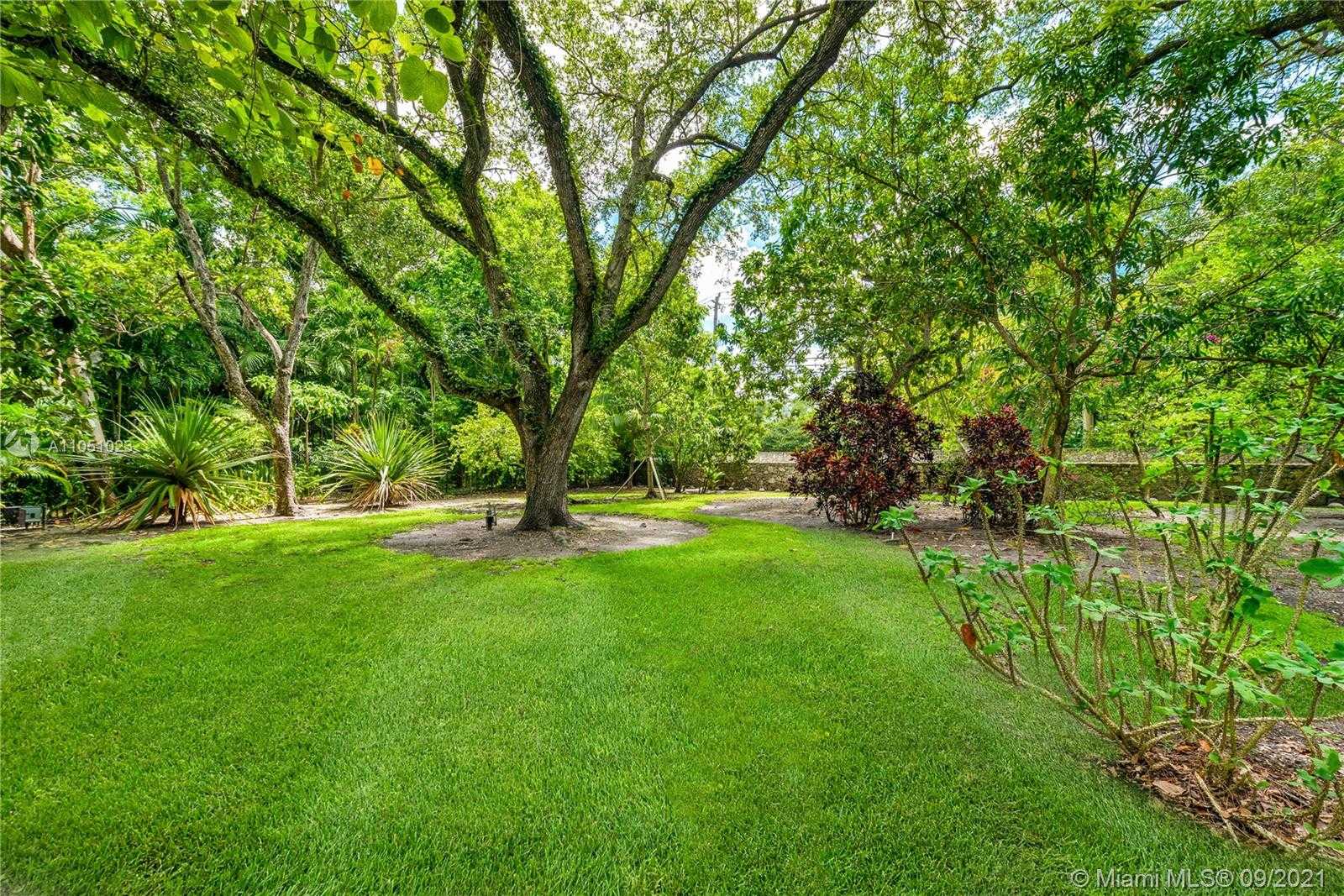 Small Image of 9400 OLD CUTLER RD, Coral Gables Number 54