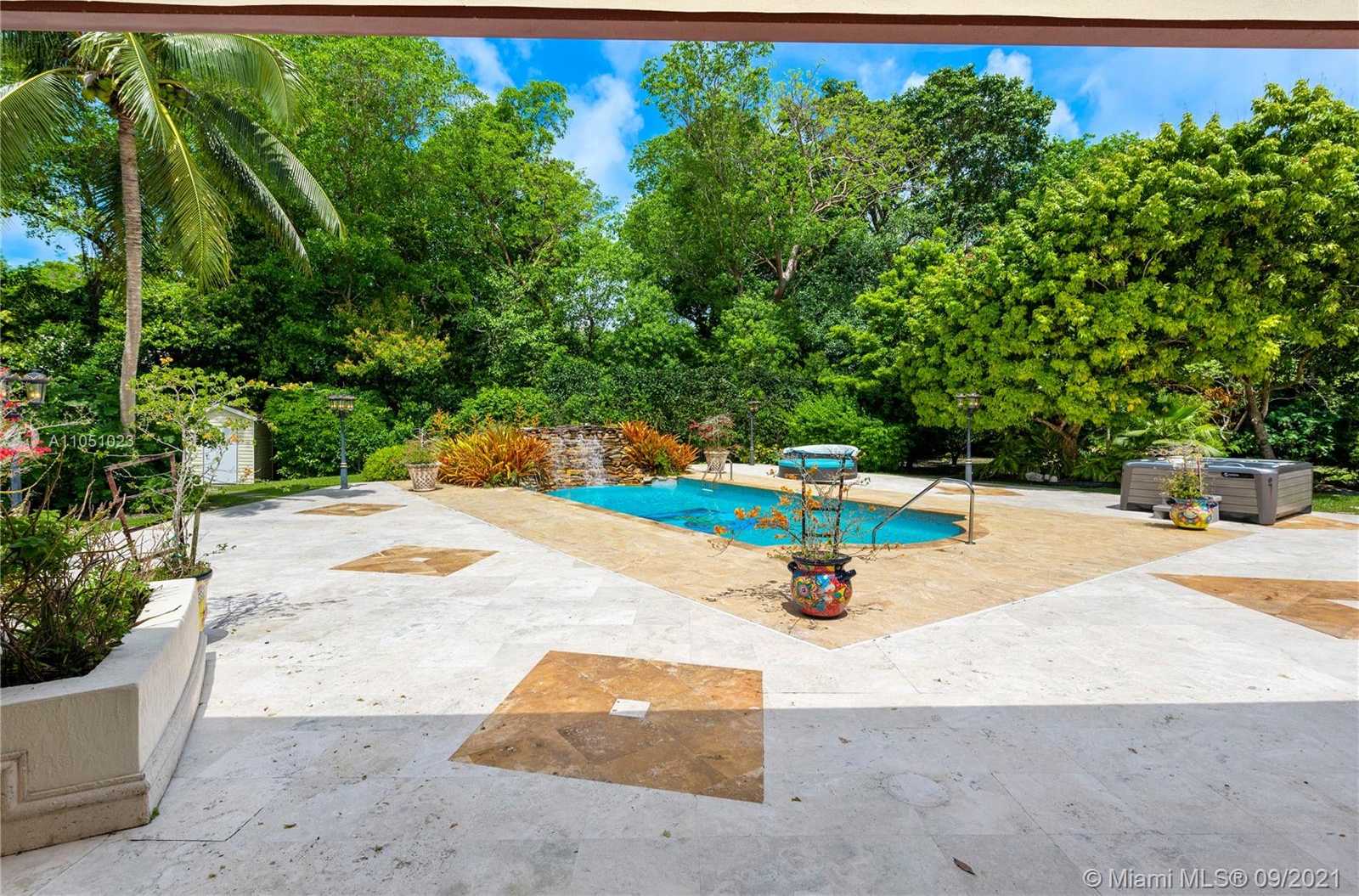 Small Image of 9400 OLD CUTLER RD, Coral Gables Number 58