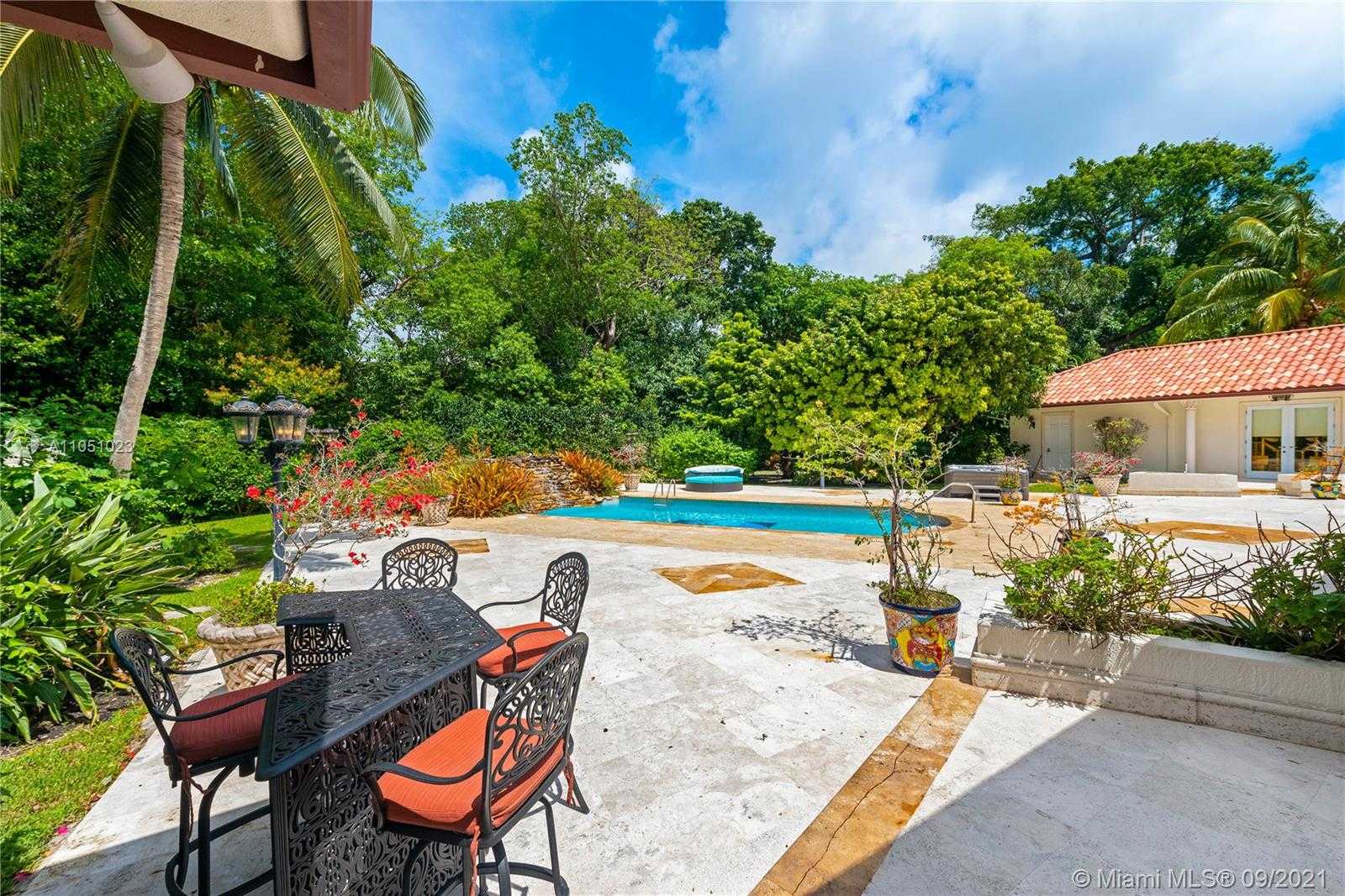 Small Image of 9400 OLD CUTLER RD, Coral Gables Number 59