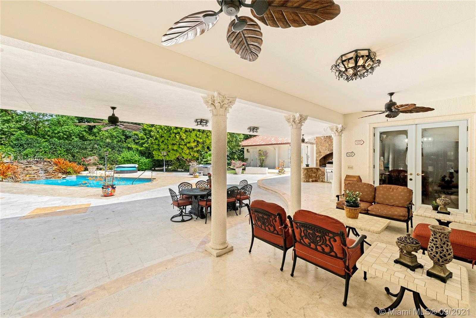 Small Image of 9400 OLD CUTLER RD, Coral Gables Number 61