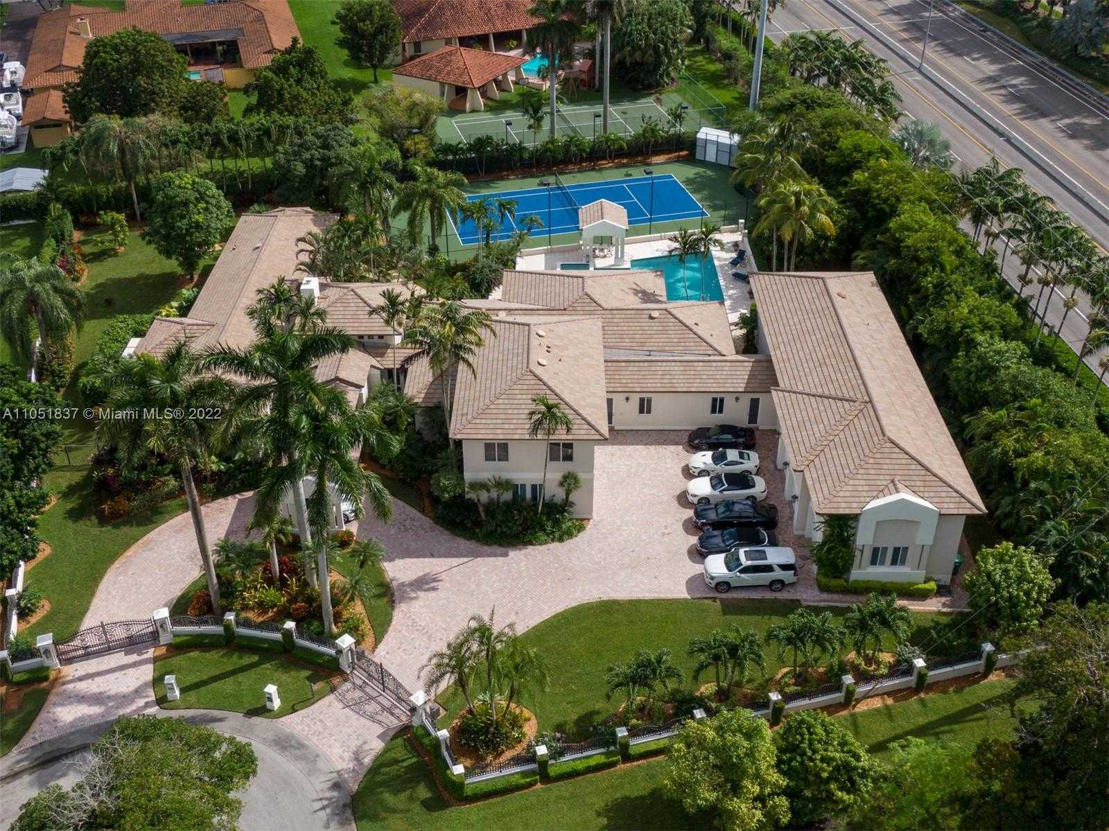 Small Image of 7855 SOUTH WEST 83RD CT, Miami Number 2