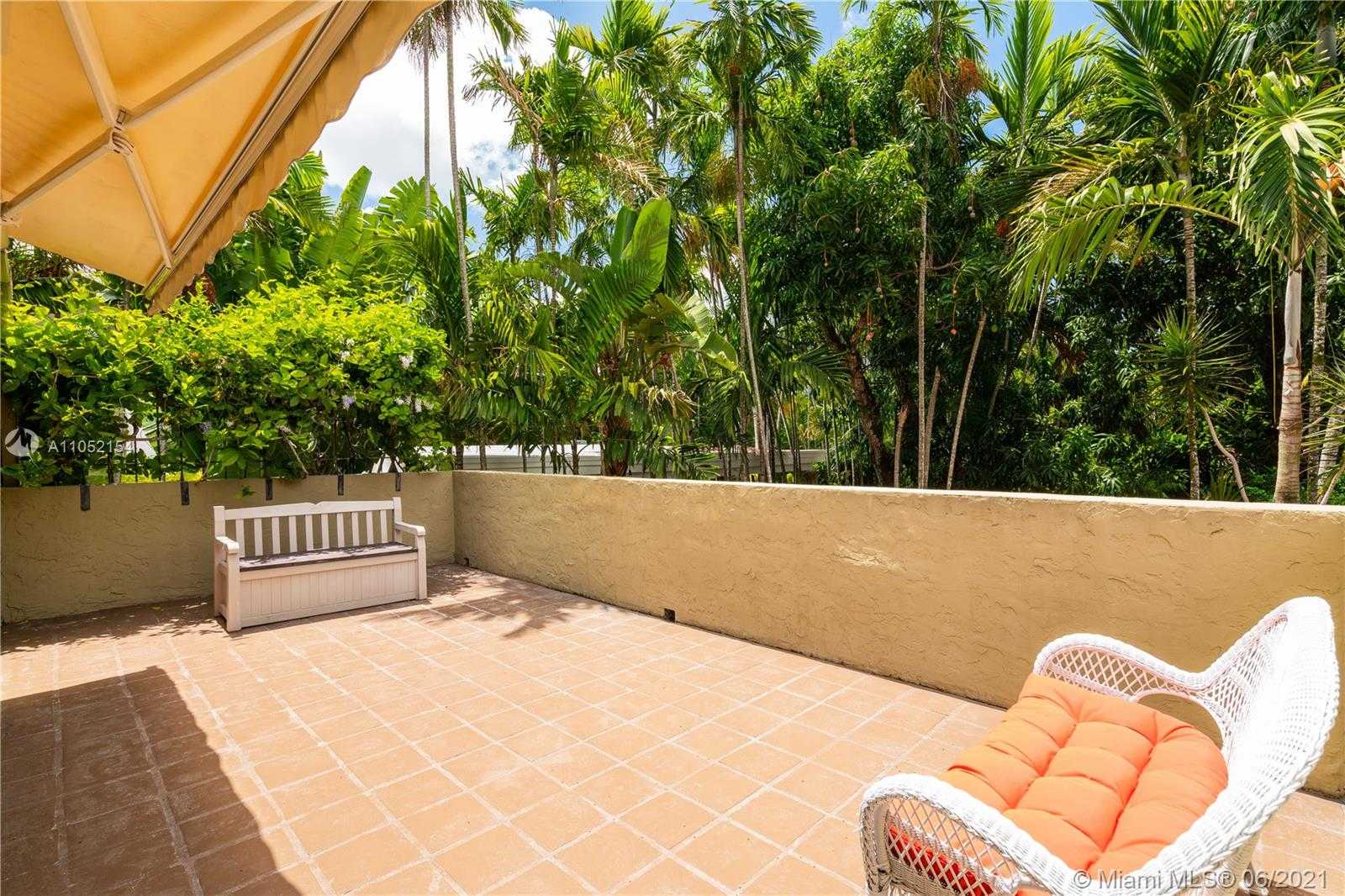 Small Image of 936 SOROLLA AVE, Coral Gables Number 19