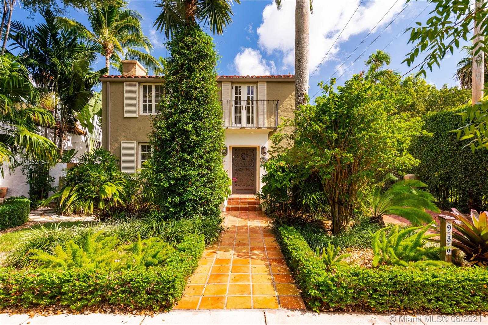 Small Image of 936 SOROLLA AVE, Coral Gables Number 20