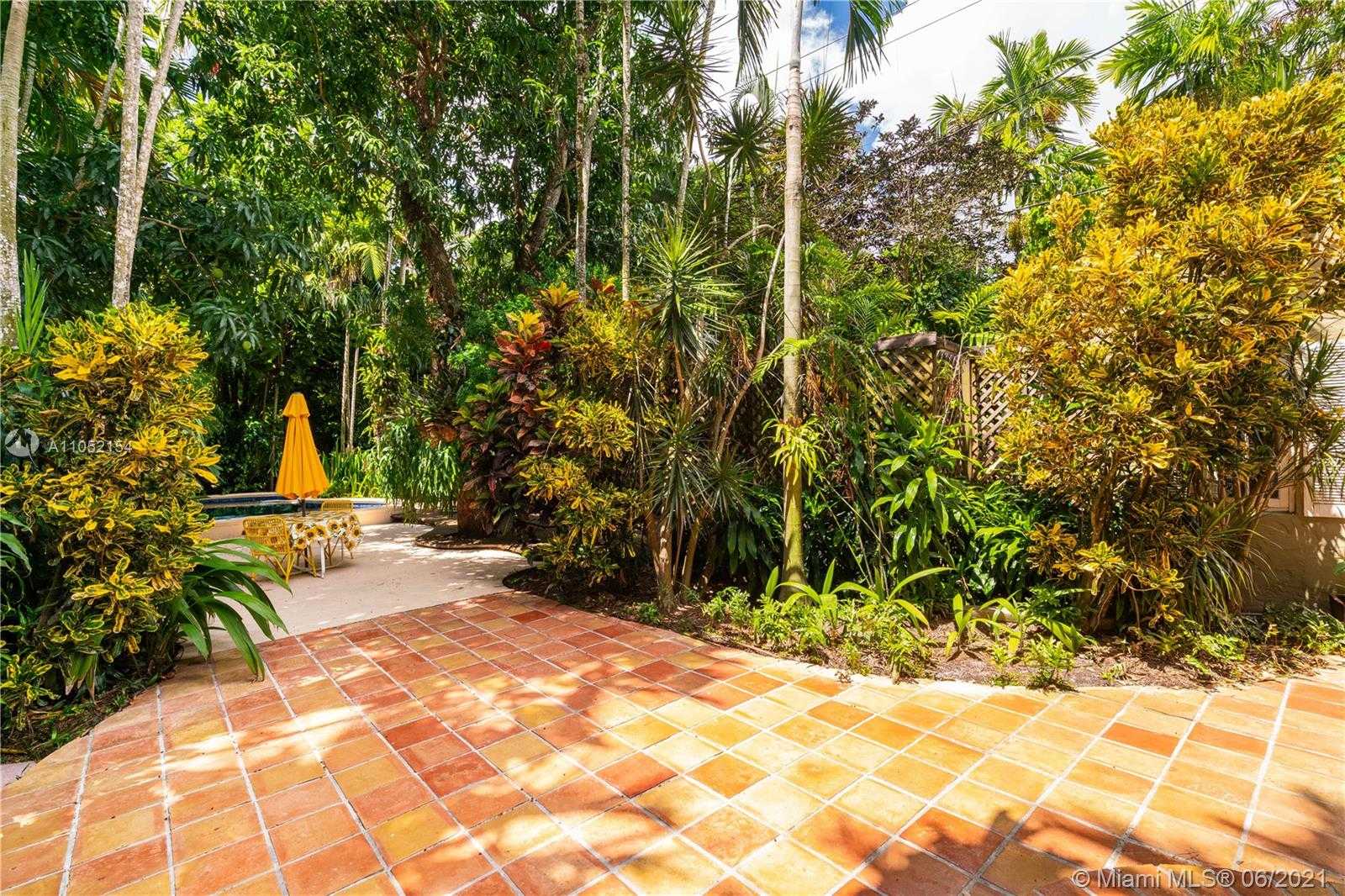 Small Image of 936 SOROLLA AVE, Coral Gables Number 22