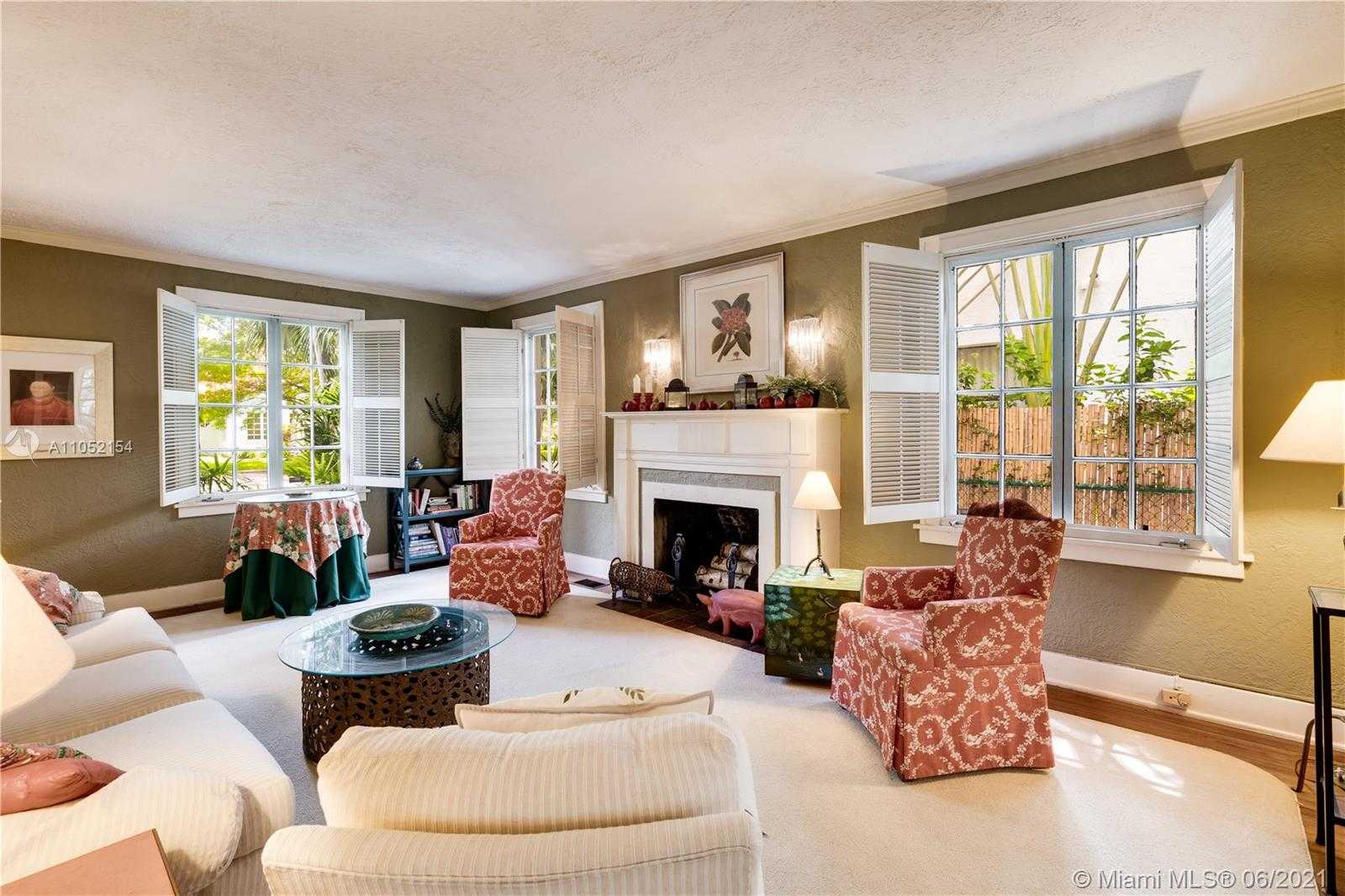 Small Image of 936 SOROLLA AVE, Coral Gables Number 28