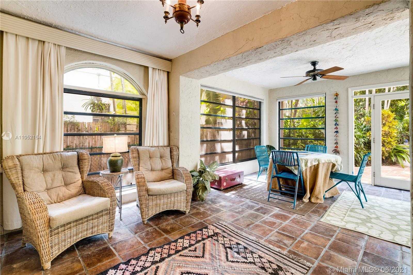Small Image of 936 SOROLLA AVE, Coral Gables Number 7