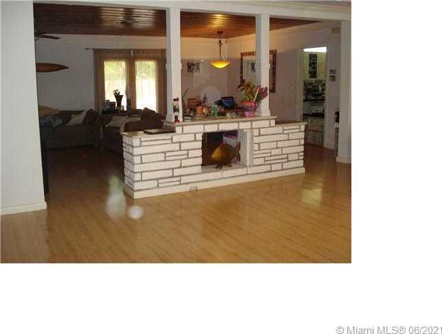 Small Image of 5100 NORTH EAST 5TH AVENUE, Miami Number 3