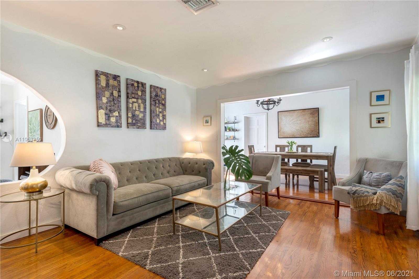 Small Image of 114 NORTH EAST 107TH ST, Miami Shores Number 4