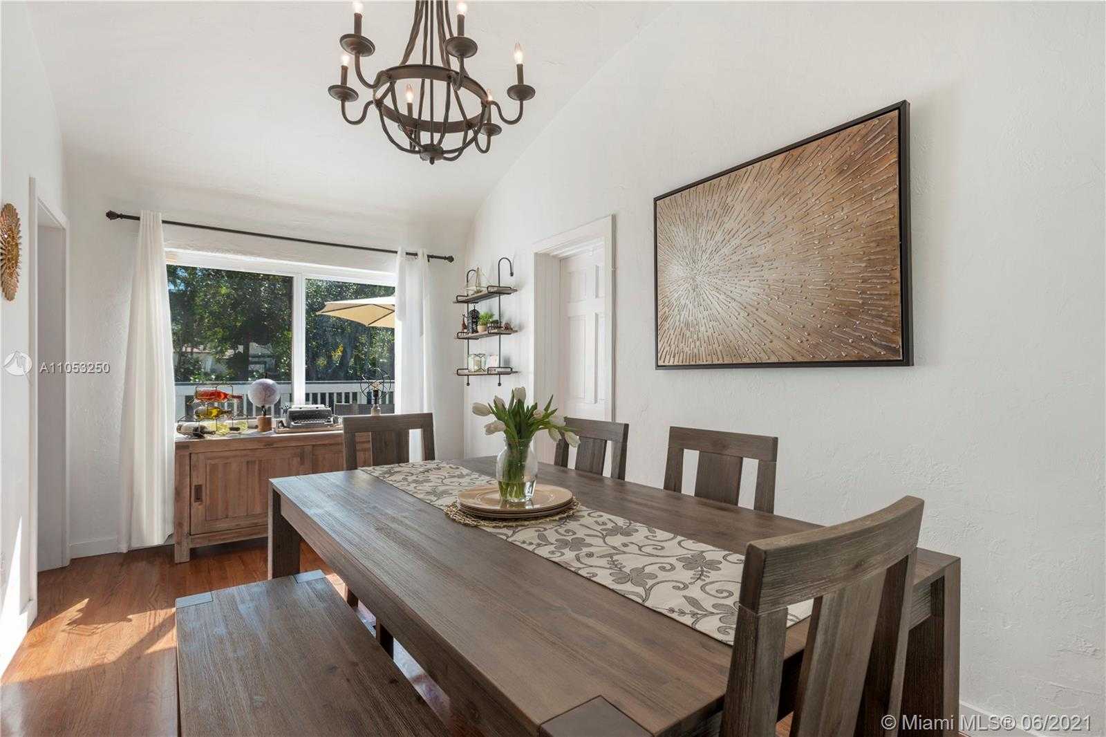 Small Image of 114 NORTH EAST 107TH ST, Miami Shores Number 5