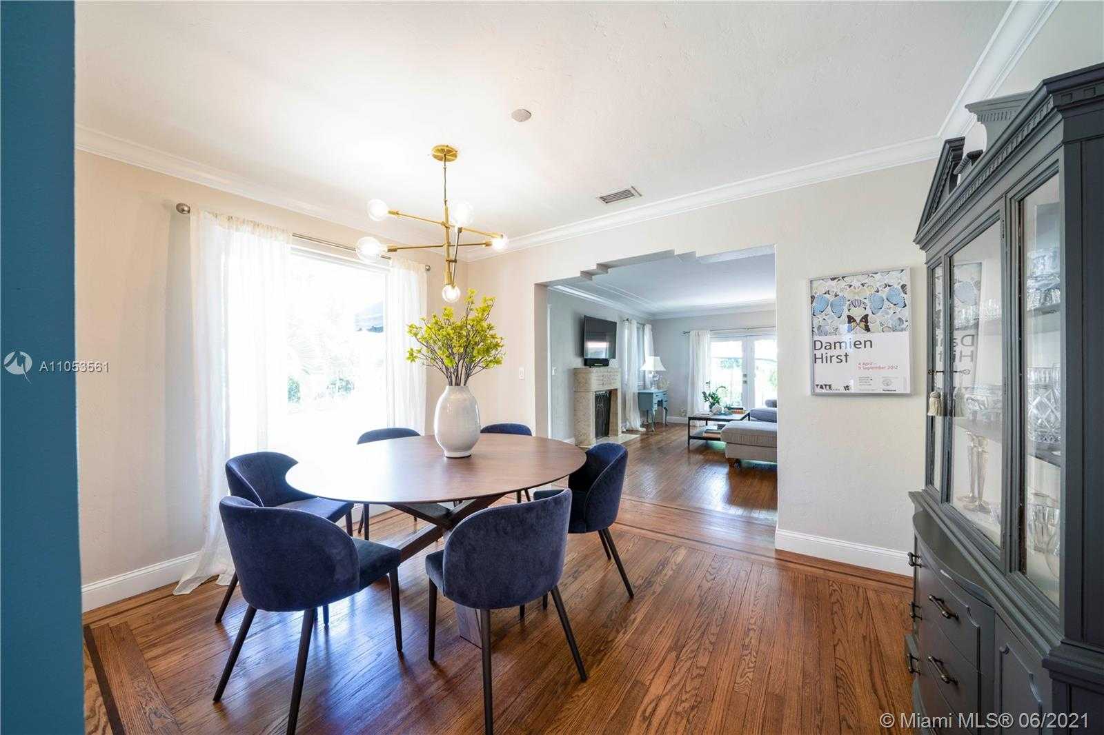 Small Image of 7331 NORTH EAST 7TH AVENUE, Miami Number 14