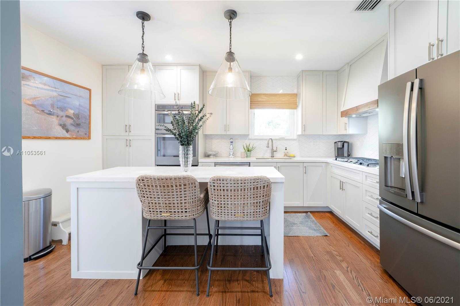 Small Image of 7331 NORTH EAST 7TH AVENUE, Miami Number 17