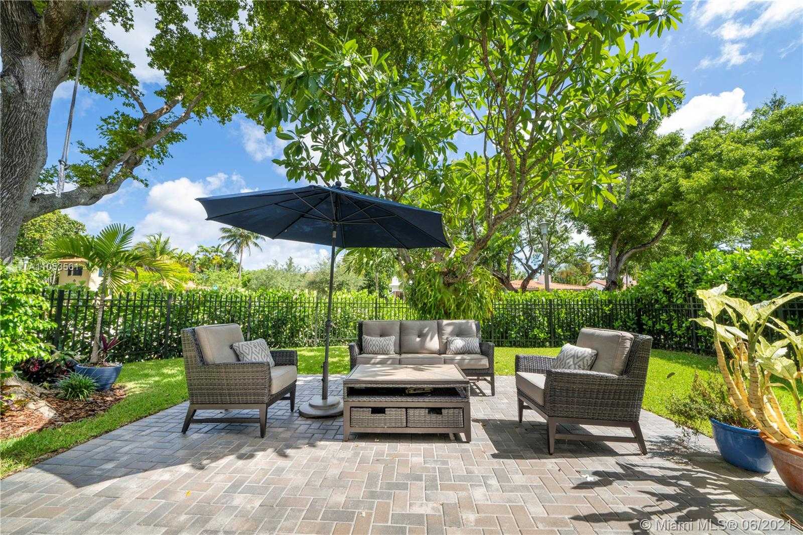 Small Image of 7331 NORTH EAST 7TH AVENUE, Miami Number 4