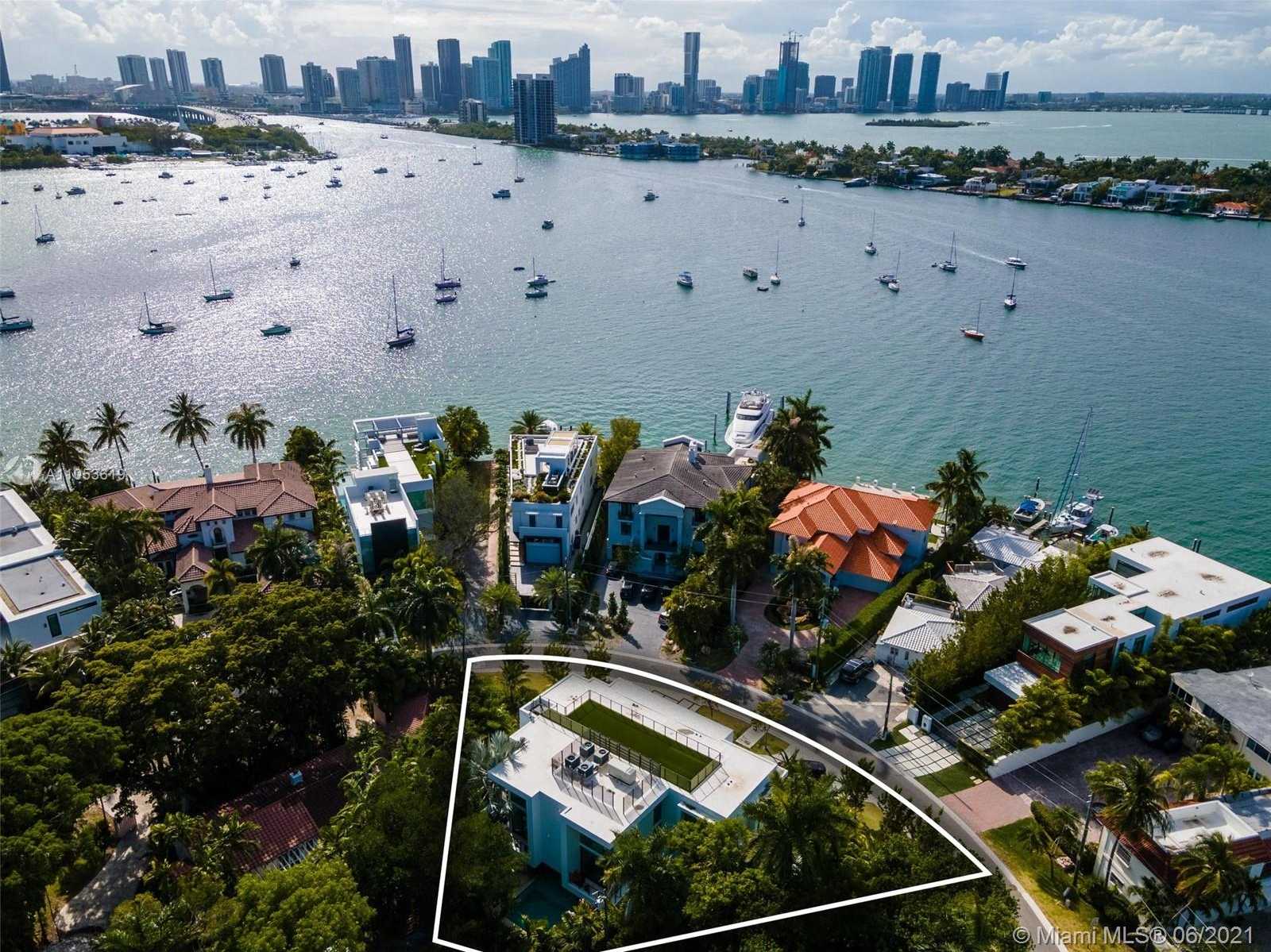 Small Image of 420 NORTH HIBISCUS DR, Miami Beach Number 22