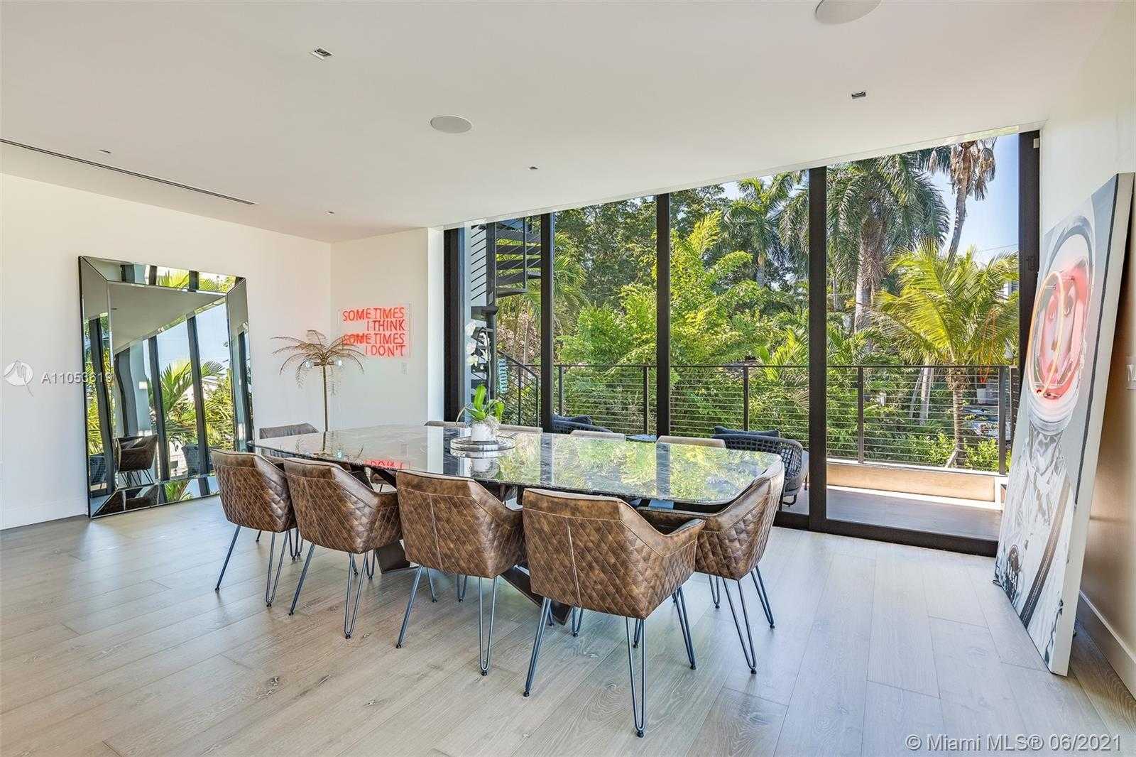 Small Image of 420 NORTH HIBISCUS DR, Miami Beach Number 5