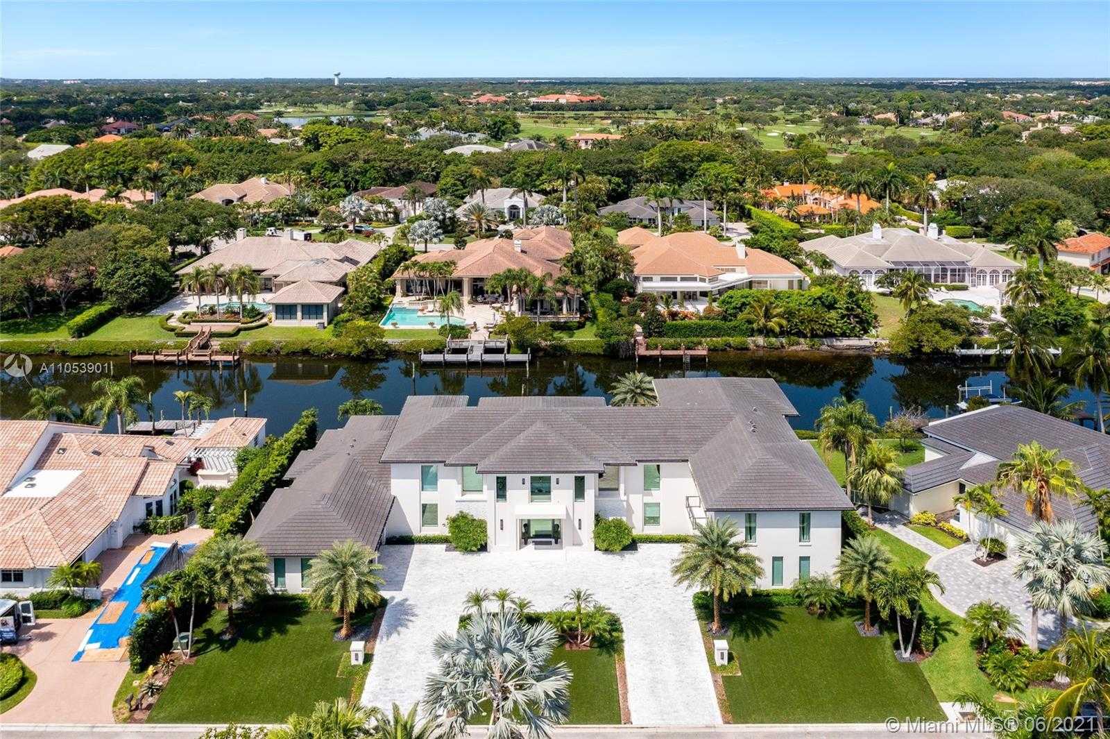 Small Image of 13843 LE BATEAU ISLES, Palm Beach Gardens Number 6