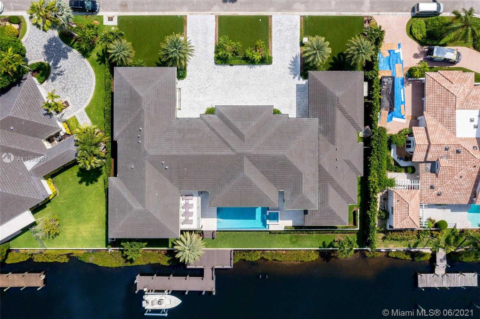Small Image of 13843 LE BATEAU ISLES, Palm Beach Gardens Number 8