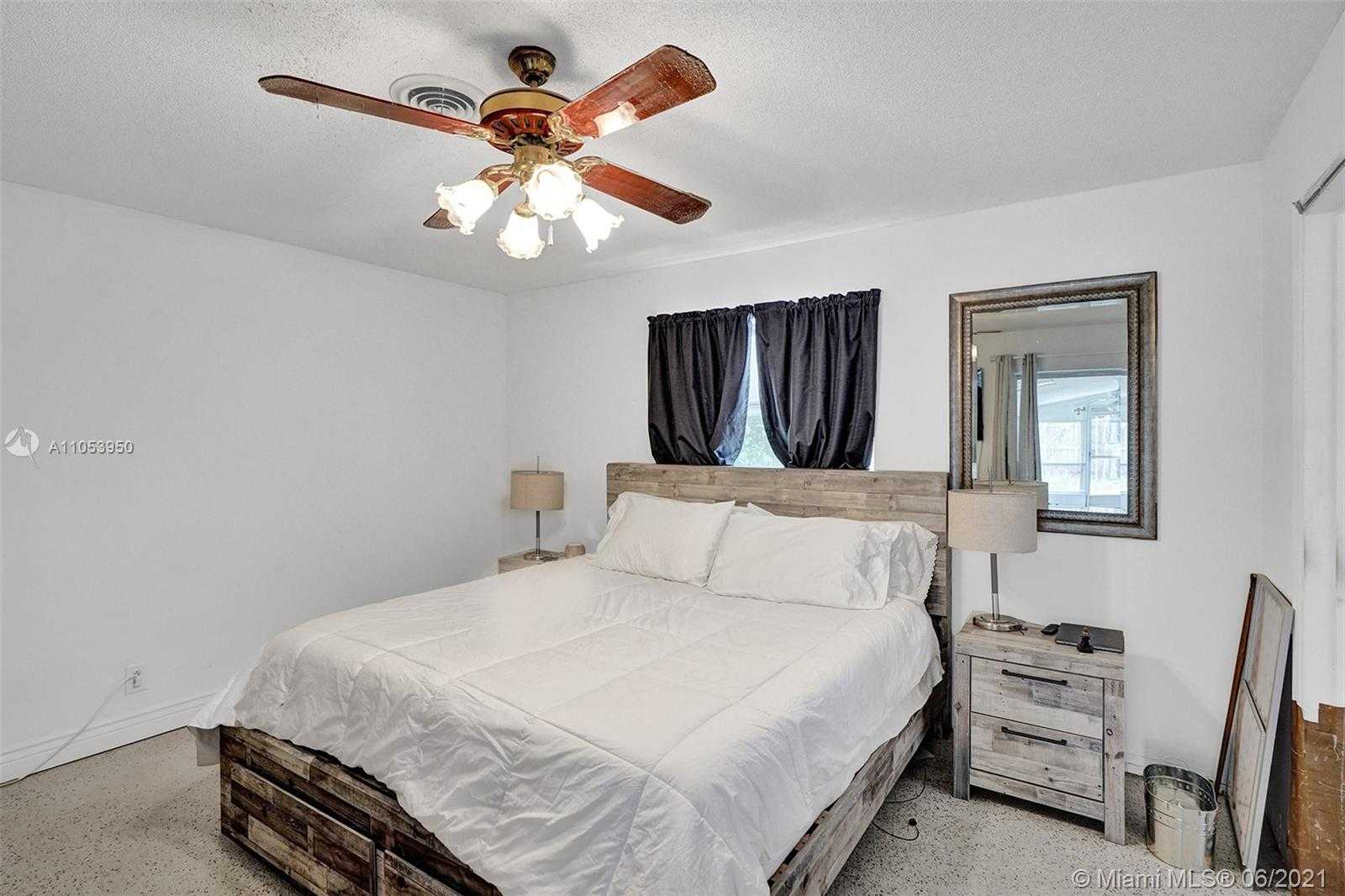 Small Image of 2031 NORTH EAST 56TH CT, Fort Lauderdale Number 14