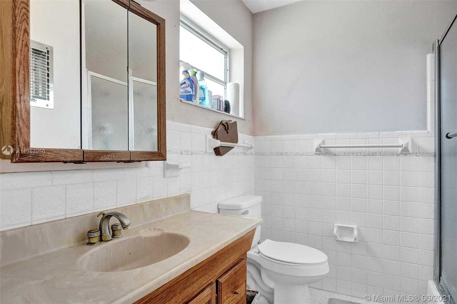 Small Image of 2031 NORTH EAST 56TH CT, Fort Lauderdale Number 15